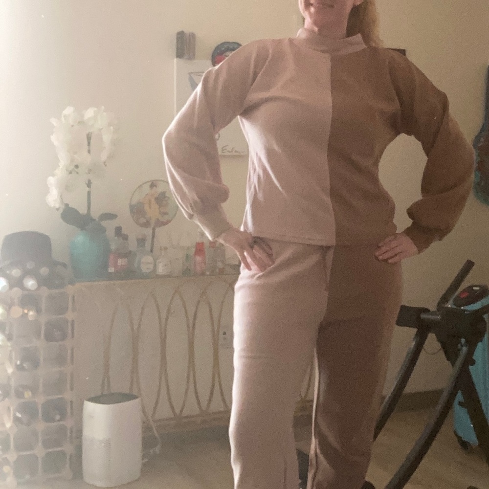 Two tone brown sweats